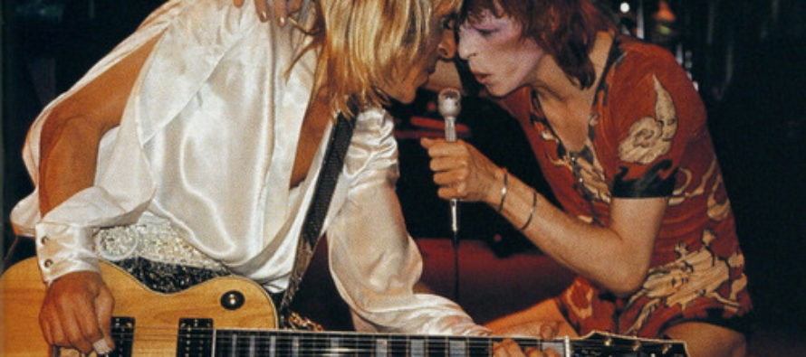 Vandaag in 1970: Mick Ronson treedt voor het eerst op met David Bowie