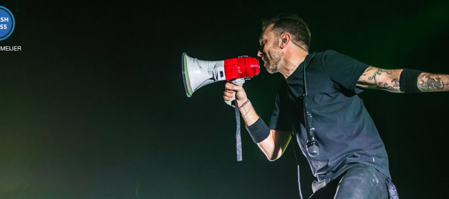 Rise Against zet sterke punkrockshow neer in AFAS Live