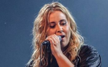 Anouk met haar ‘Greatest Hits’ op één binnen in de Album Top 100