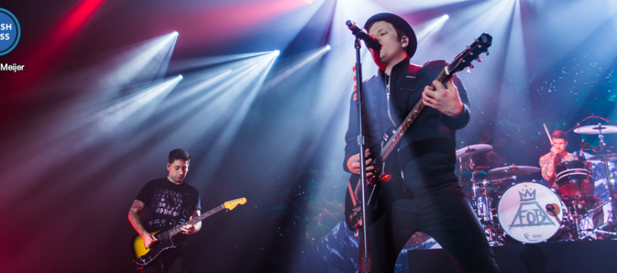 Fall Out Boy verliest het overzicht op “M A N I A”