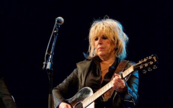 Lucinda Williams krijgt Oosterpoort muisstil