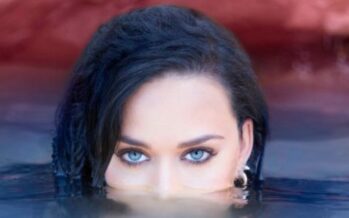 Katy Perry brengt officiële videoclip van ‘Rise’ uit