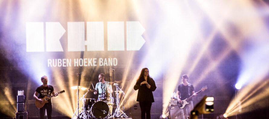 Ruben Hoeke Band knalt verder met All Saints